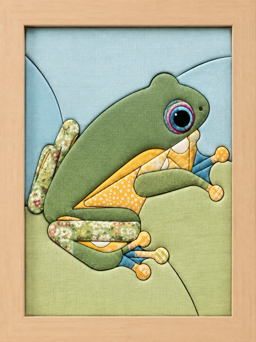 Green Tree Frog — Kinusaiga fabric art design preview